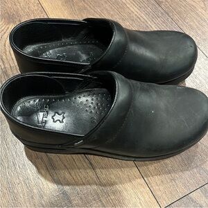 Dansko black clogs size 39